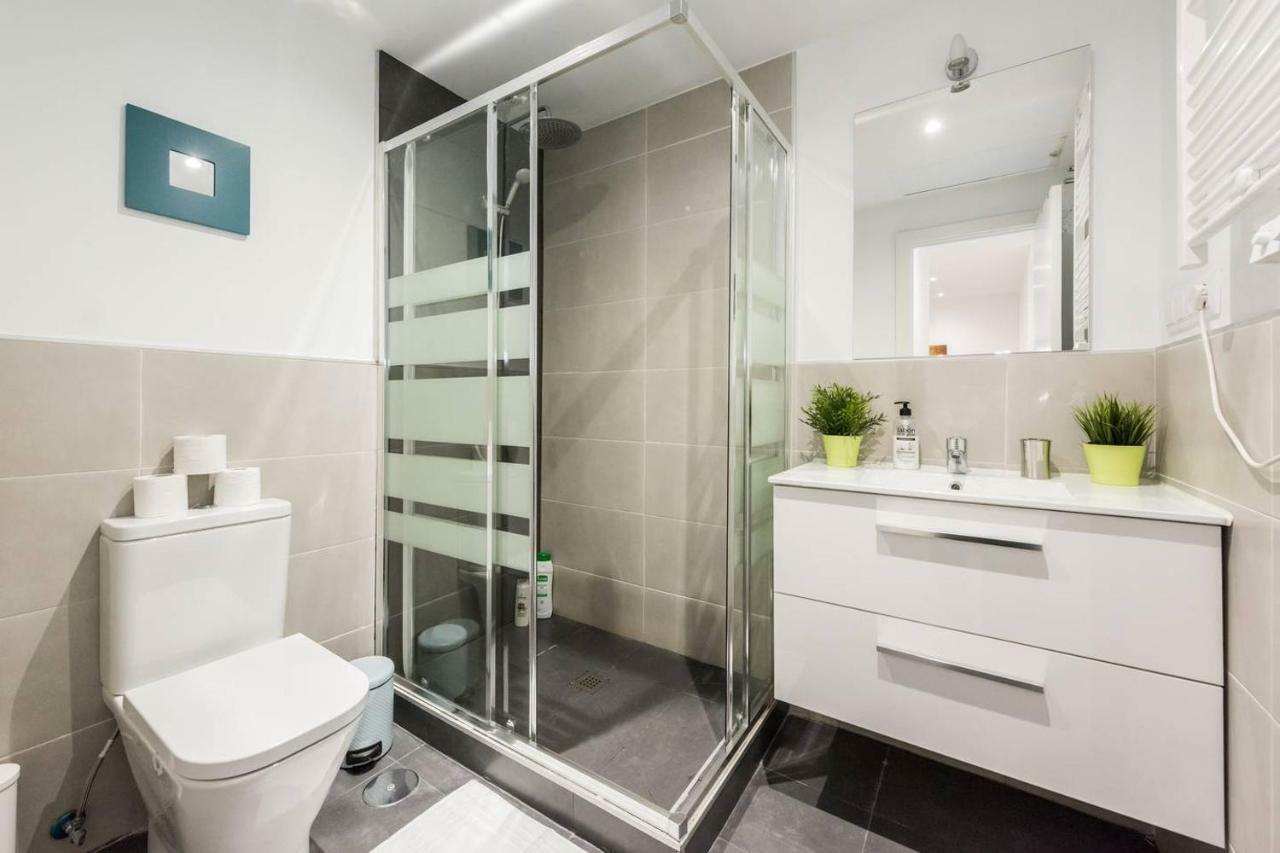 Modern With Ideal Location Next To Atocha Station Madrid Luaran gambar