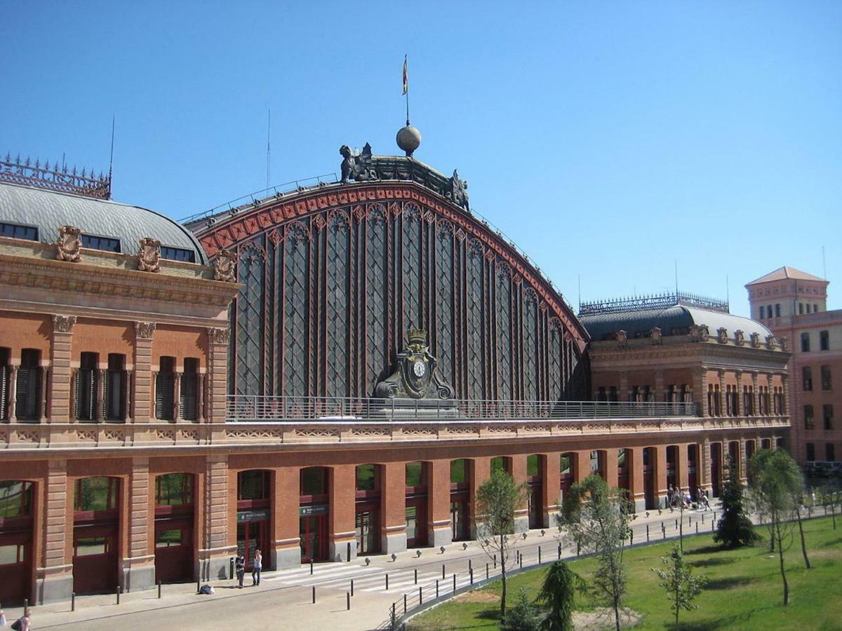 Modern With Ideal Location Next To Atocha Station Madrid Luaran gambar