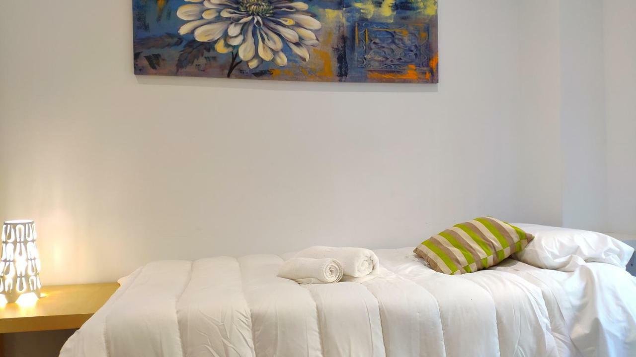Modern With Ideal Location Next To Atocha Station Madrid Luaran gambar