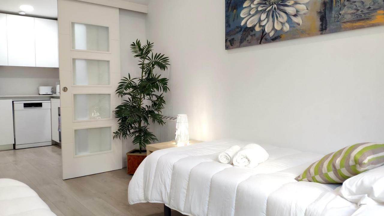 Modern With Ideal Location Next To Atocha Station Madrid Luaran gambar